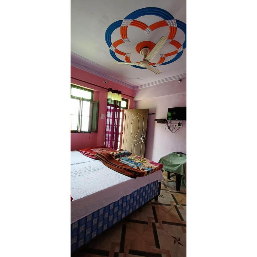 Astha Guest House Gopeshwar Ngoại thất bức ảnh