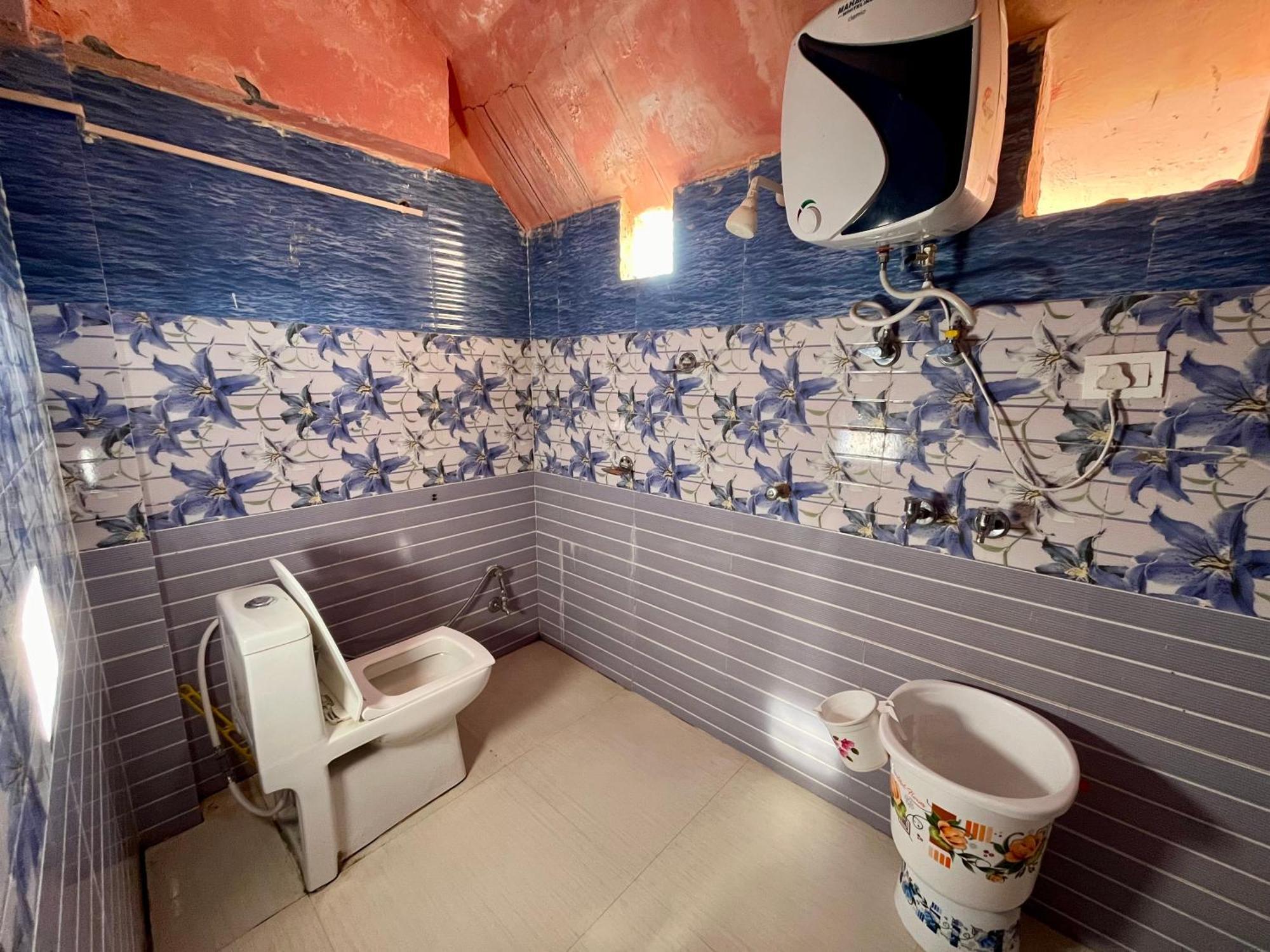Astha Guest House Gopeshwar Ngoại thất bức ảnh