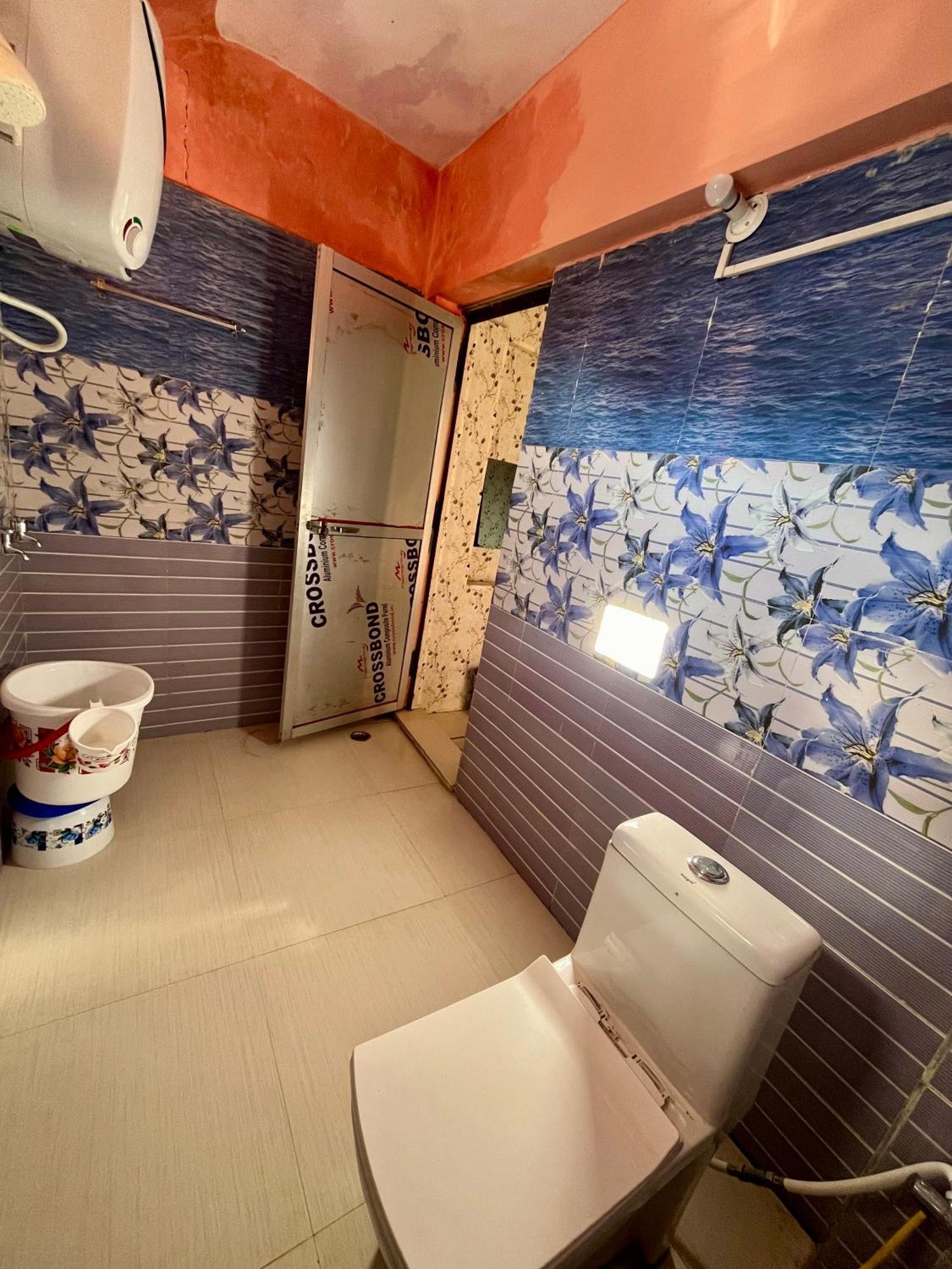 Astha Guest House Gopeshwar Ngoại thất bức ảnh